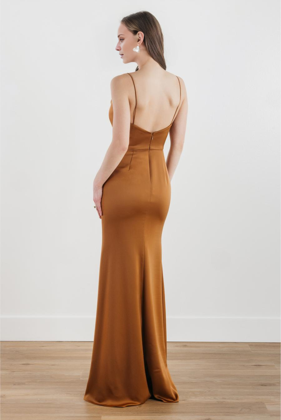 Vestido de noche Jimiss con escote cuadrado, sin mangas, tirantes finos, sin espalda y largo hasta el suelo