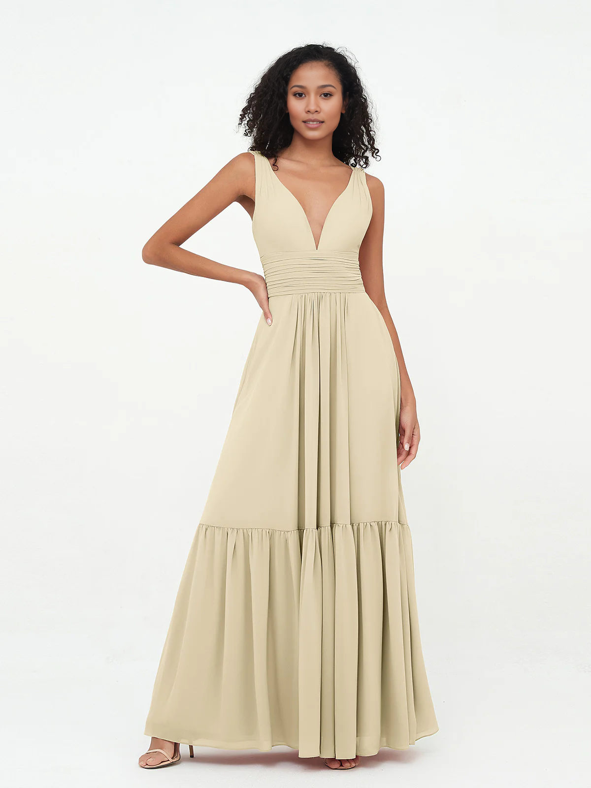 Vestido estilo bohemio con falda en capas de gasa y escote en V profundo