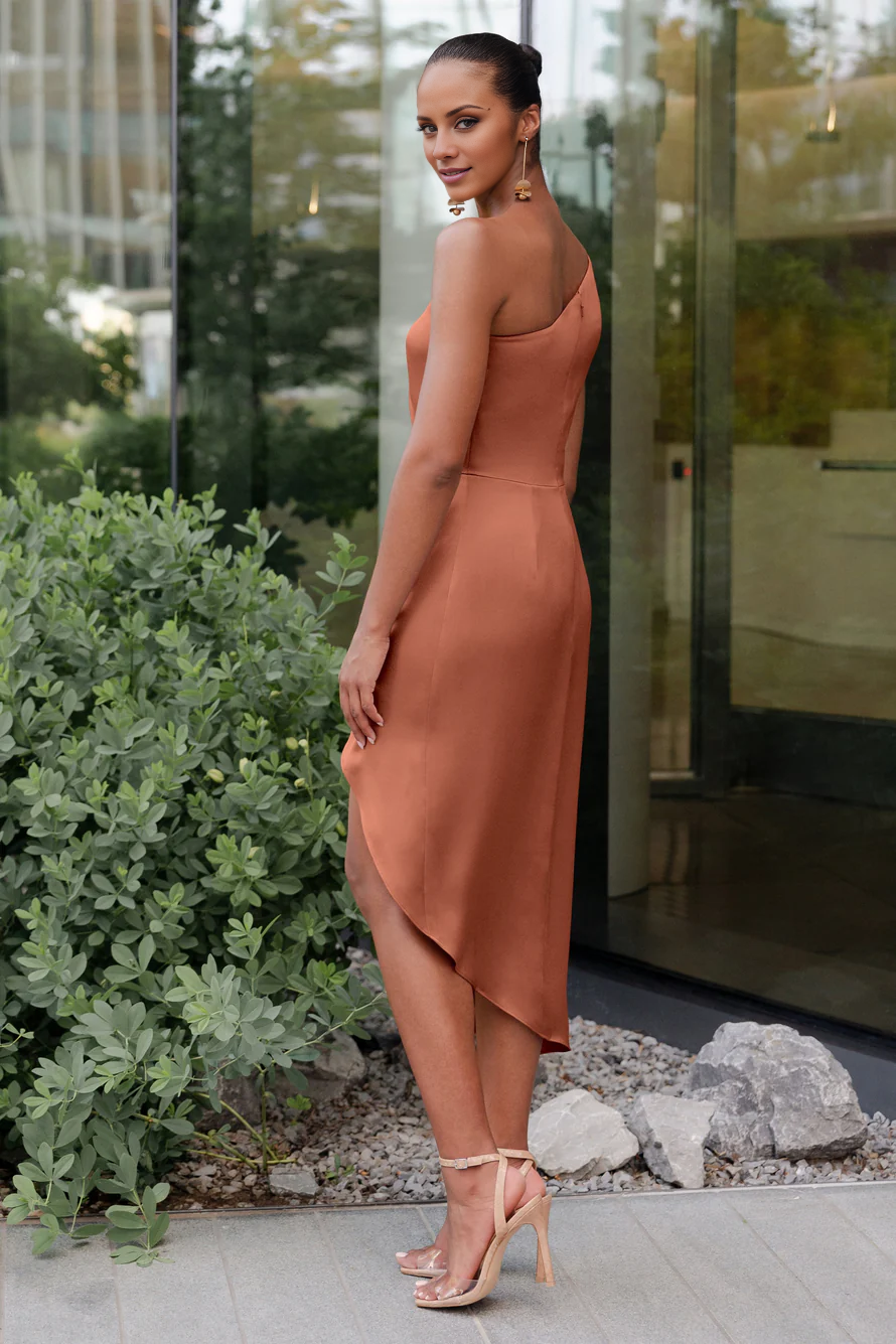 Vestido de fiesta largo Jimiss con escote asimétrico, hombros descubiertos, sin mangas y espalda descubierta