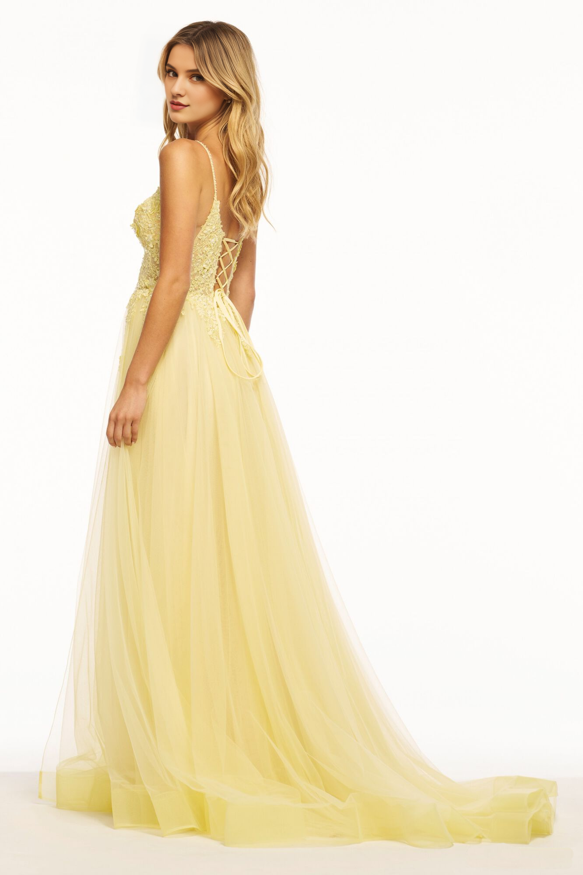 Lemon Sweetheart A-Line Tulle Floor-Length Bridesmaid Dress with Lace Bodice