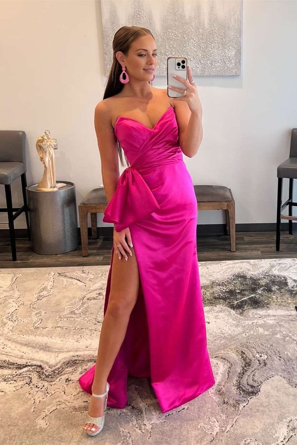 Vestido largo estilo sirena con abertura y escote en V en morado y rojo plisado de Jimiss