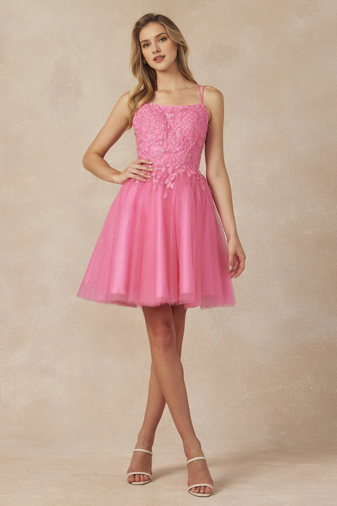 Vestido corto sin mangas con calcomanía de flores