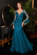 Vestido de manga larga acampanada con apliques de encaje