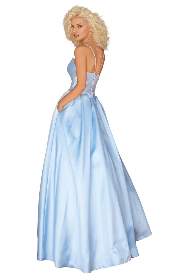 Abito da sera lungo fino al pavimento, con corsetto aderente, spalline sottili e scollo a V a trapezio