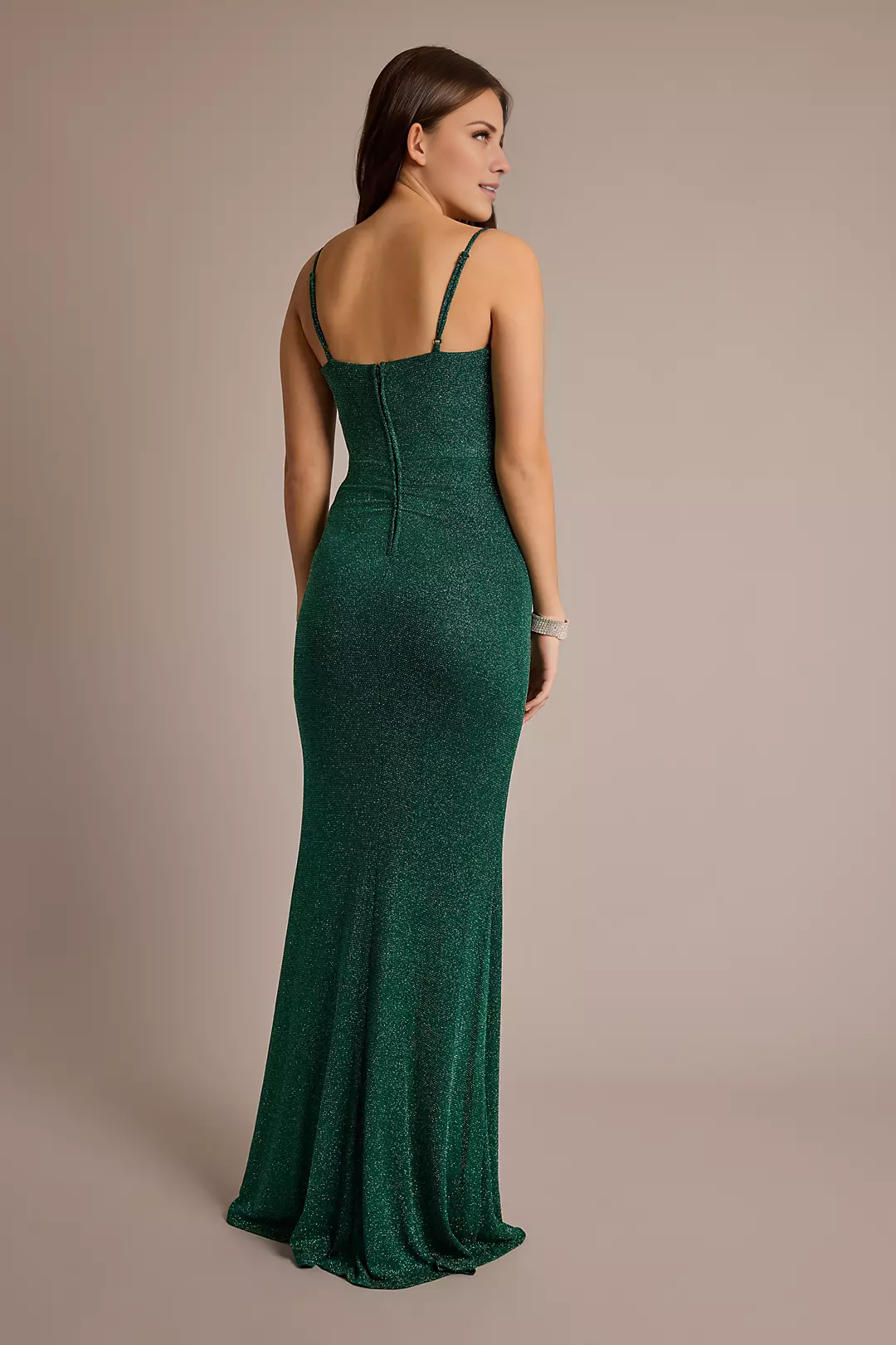 Vestido de fiesta con cuello vuelto fruncido y punto brillante de Jimiss