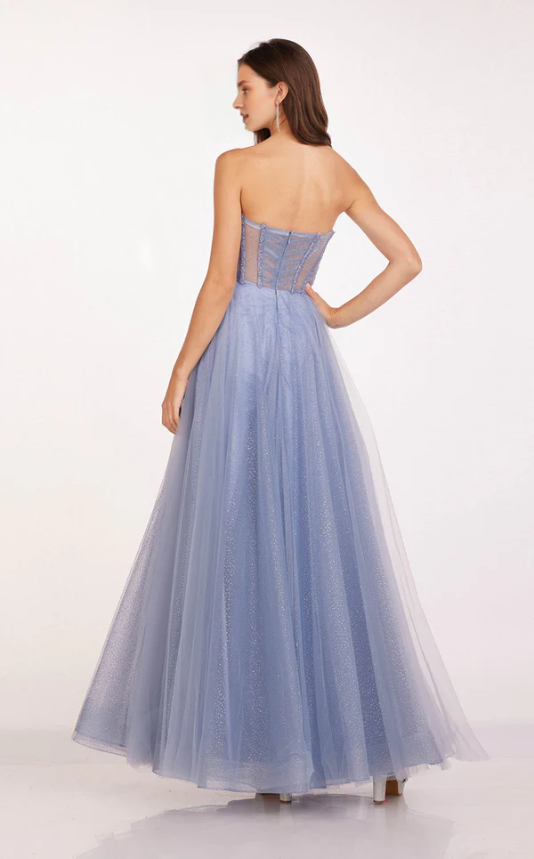 Abito da ballo lungo fino al pavimento, con corsetto stretto e trasparente, senza spalline, a trapezio