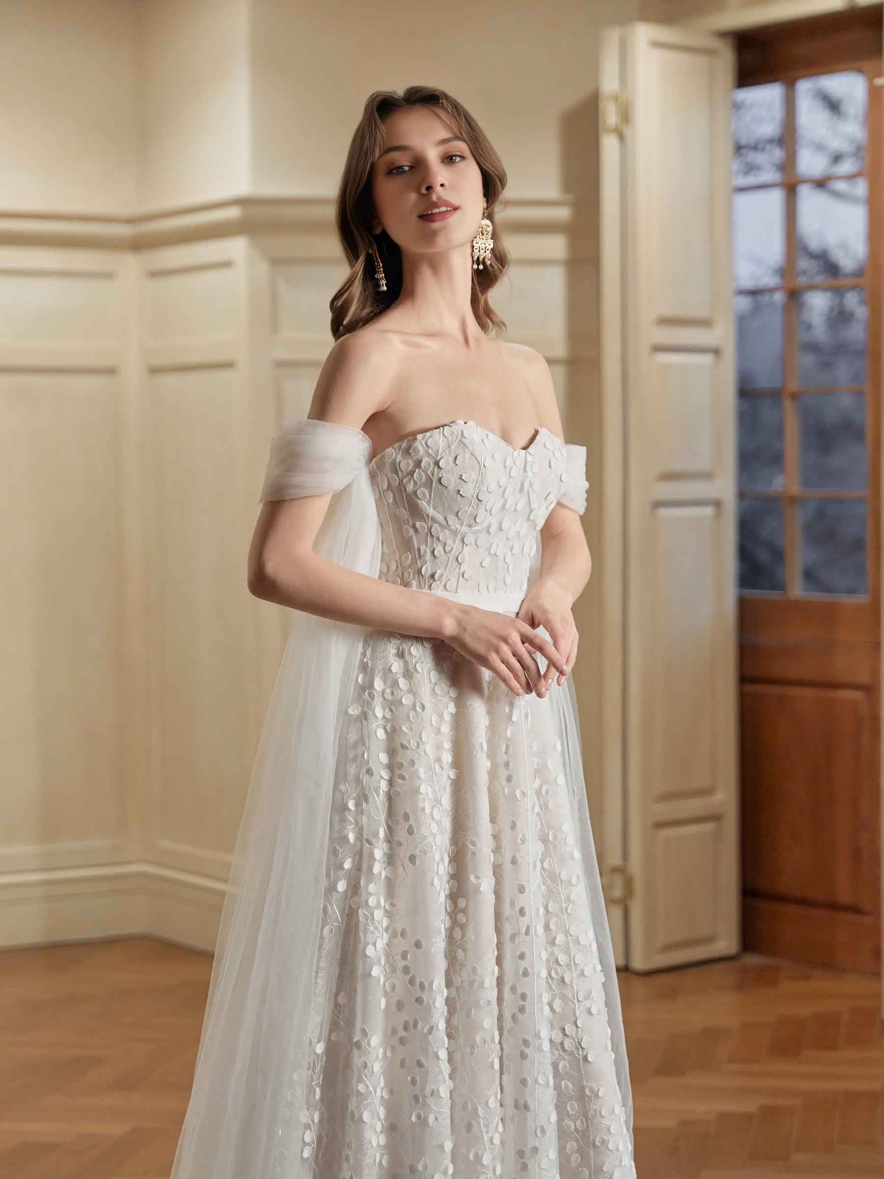 Vestido de novia largo color marfil con escote en forma de A y encaje, escote corazón y hombros descubiertos