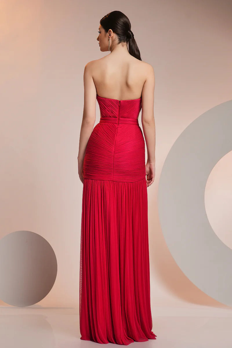 Abito da sera lungo fino al pavimento, con corsetto stretto e fodera in chiffon a sirena