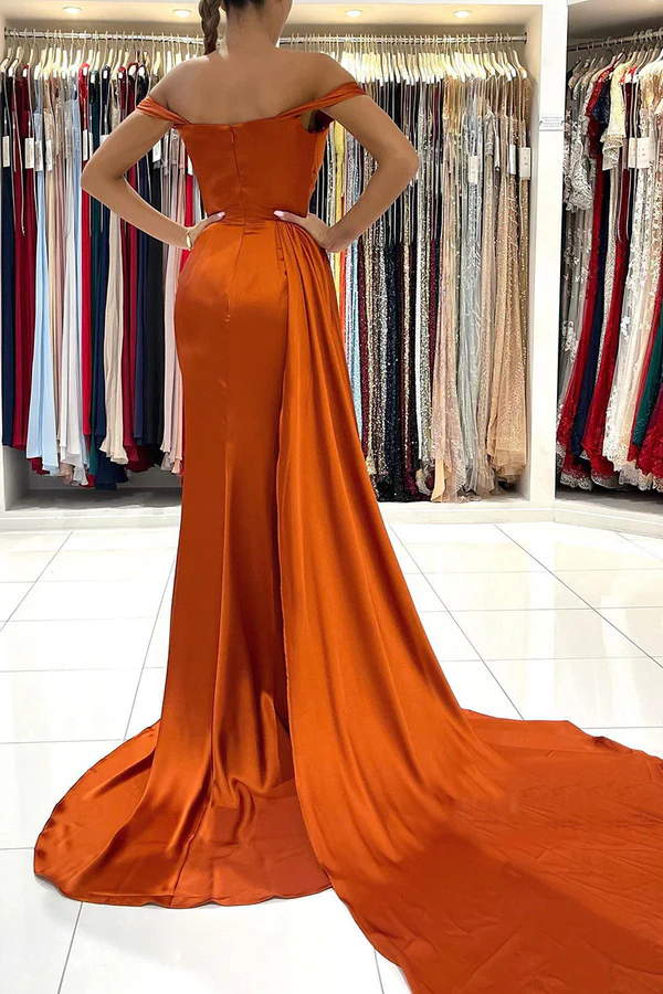 Vestido de noche largo con escote en forma de corazón, plisado y abertura alta