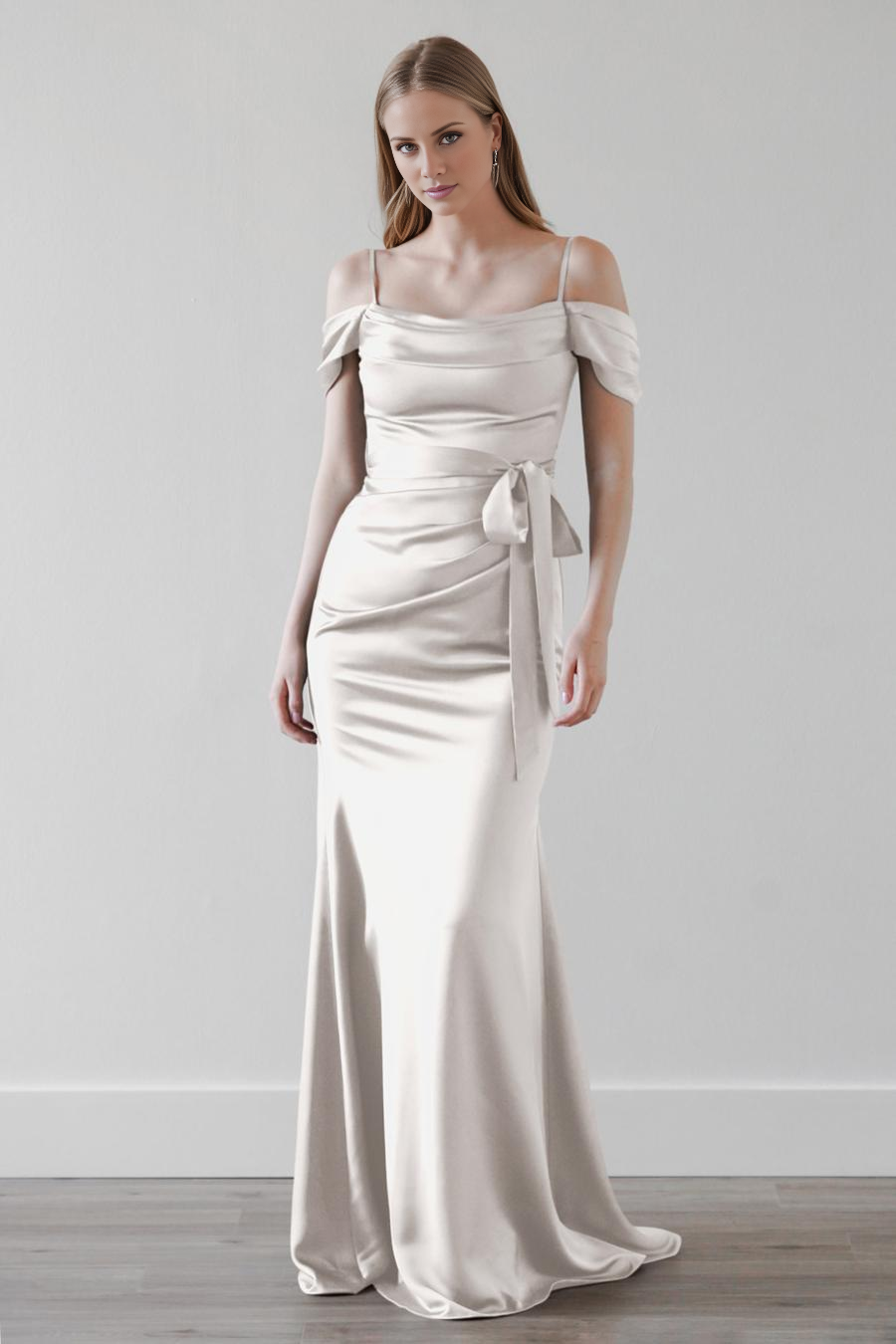 Vestido de noche Jimiss con cuello al descubierto, tirantes finos, espalda descubierta y largo hasta el suelo