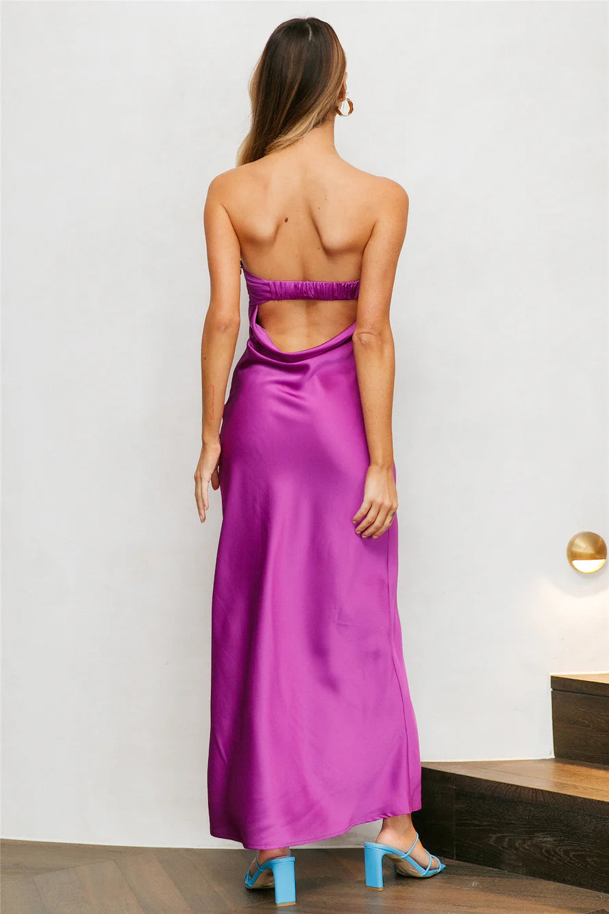 Vestido de fiesta largo de satén sin tirantes, con cuello y hombros descubiertos de Jimiss