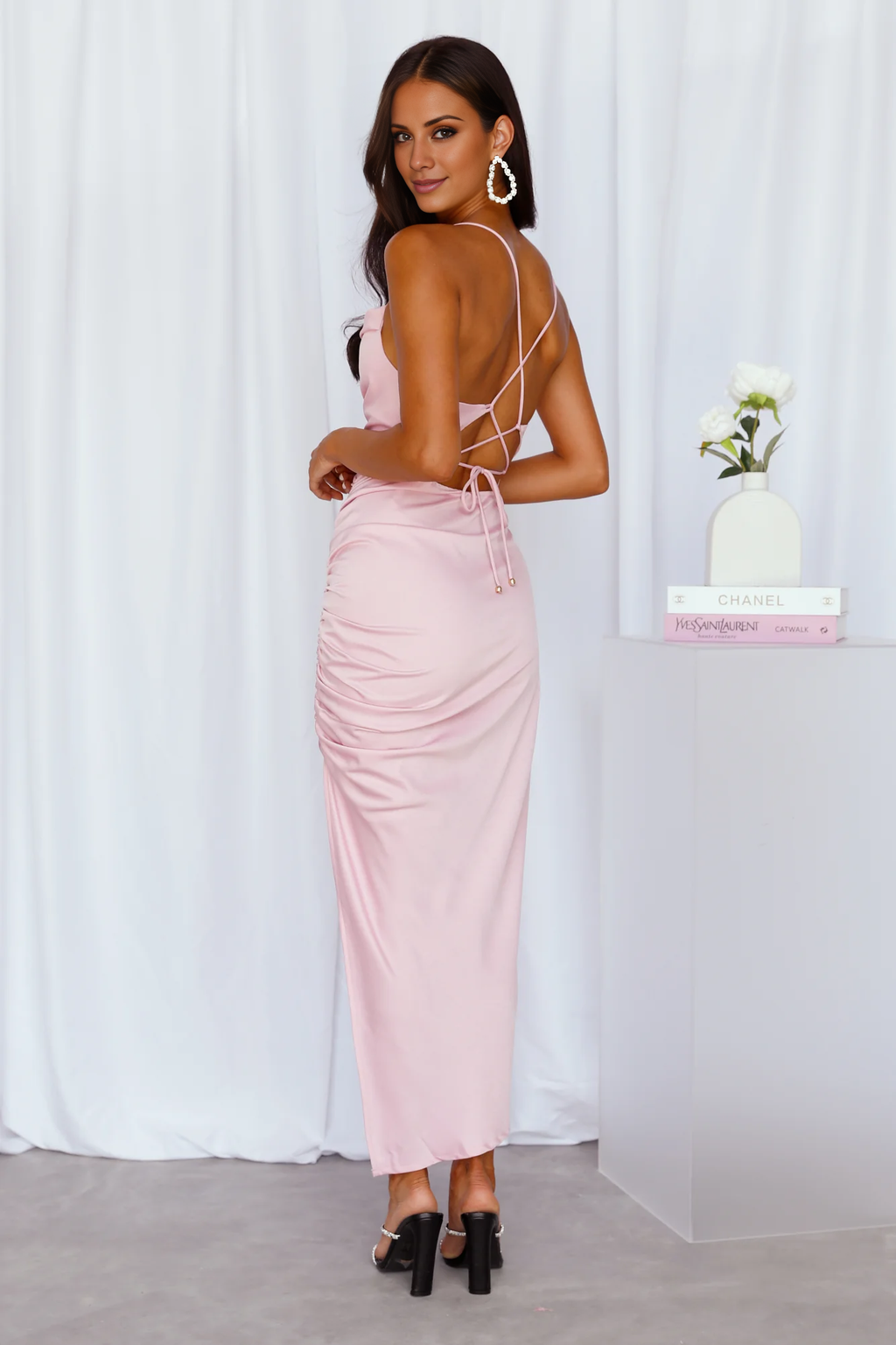 Vestido de fiesta largo Jimiss con cuello colgante, tirantes finos en los hombros, tirantes en la espalda y abertura lateral