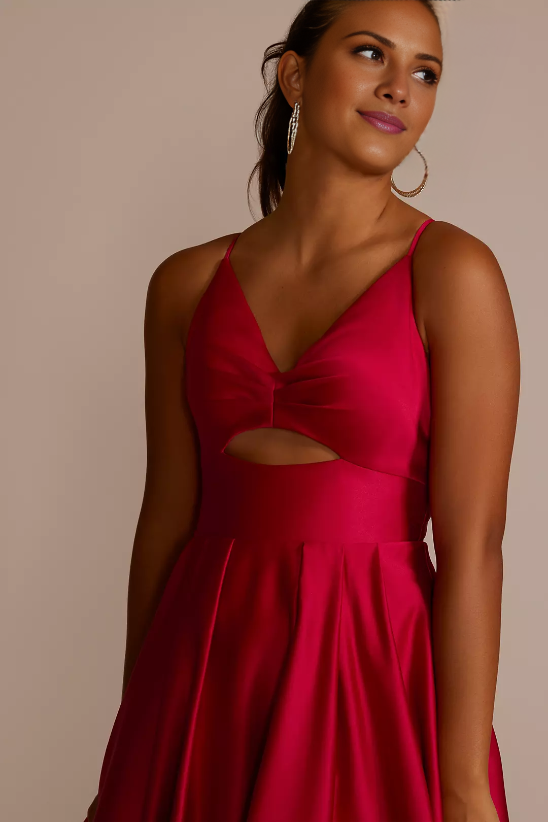 Vestido de fiesta Jimiss con escote en V, espalda descubierta, sin mangas, con tirantes finos y largo hasta el suelo