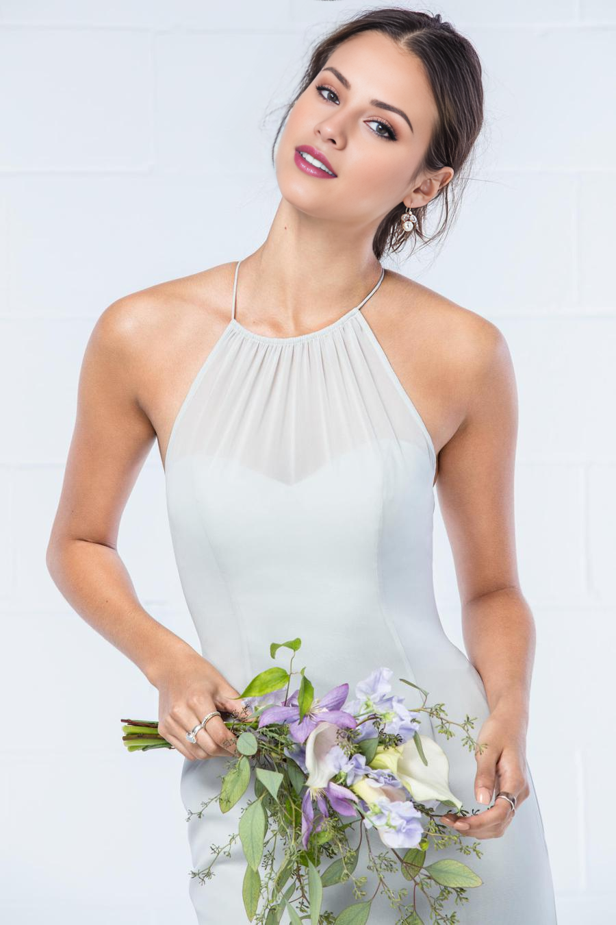 Vestido de noche Jimiss con escote halter, hombros descubiertos, sin mangas, espalda descubierta y largo hasta el suelo