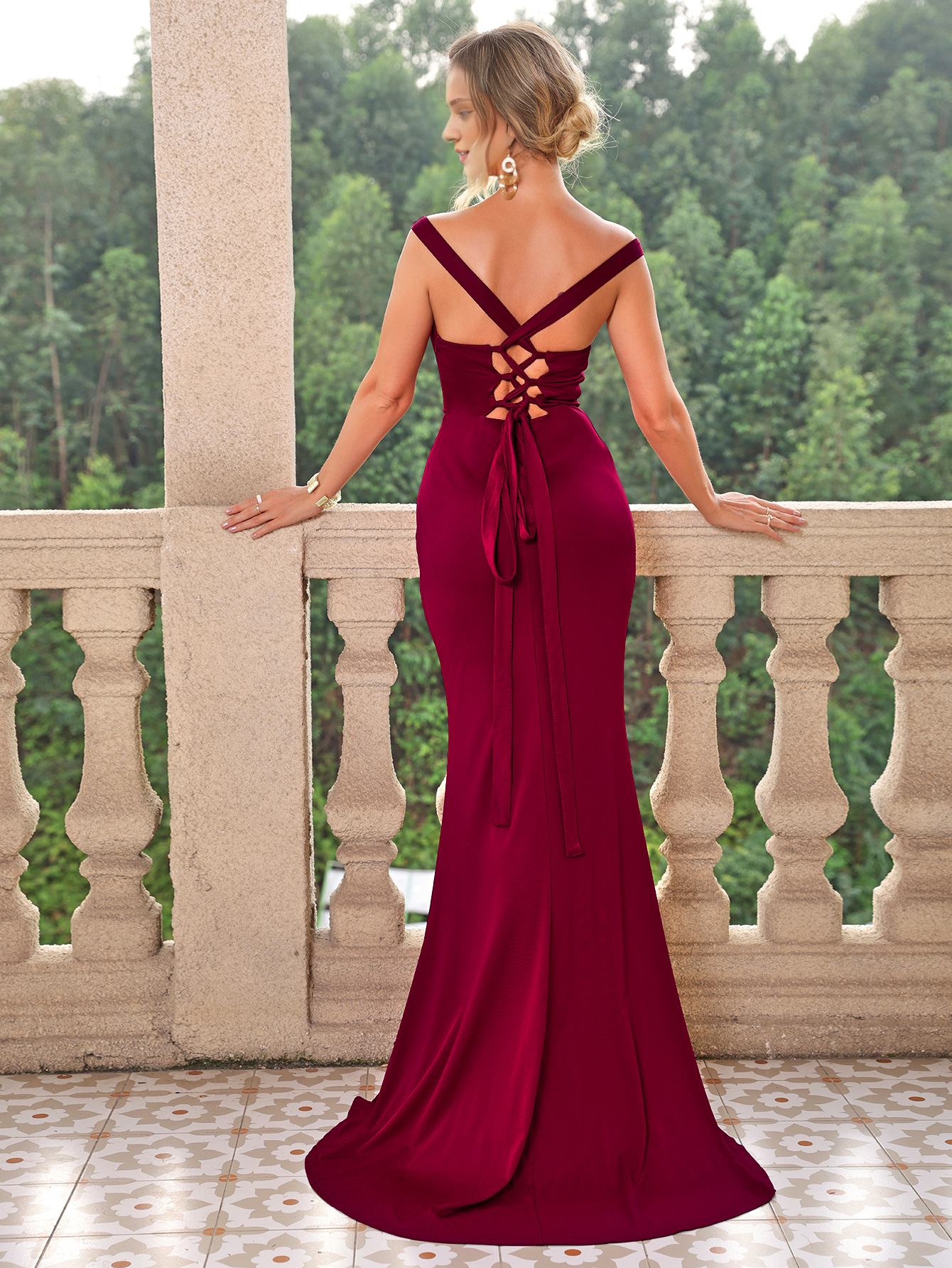 Sexy sequin solid color slit shoulder strap and floor length godons evening dresses