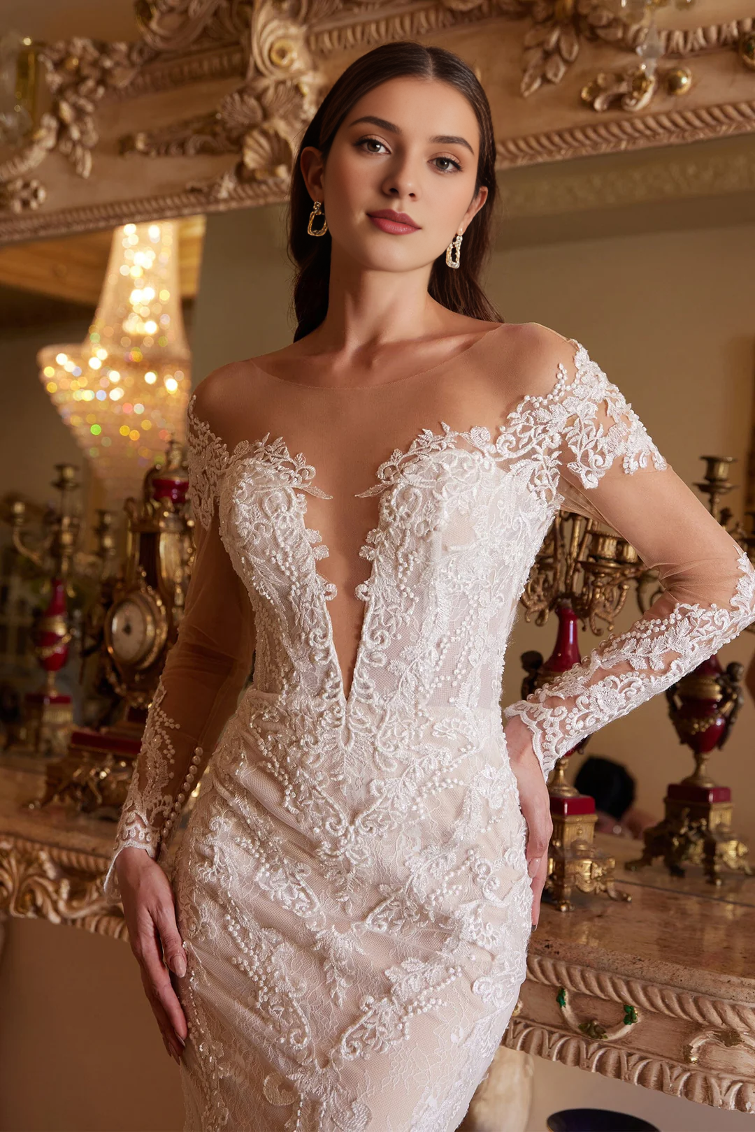 Vestido de novia de cola de pez con mangas largas y encaje bohemio