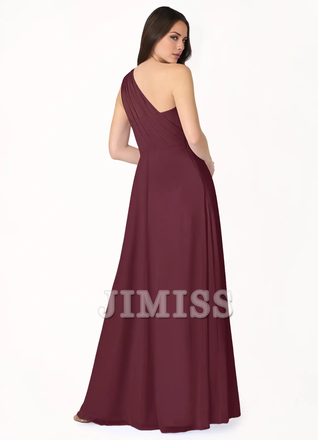 Abito da sera lungo in chiffon con spalle a trapezio e lunghezza al pavimento
