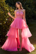 Vestido tipo corsé ajustado con cuello largo y cuentas