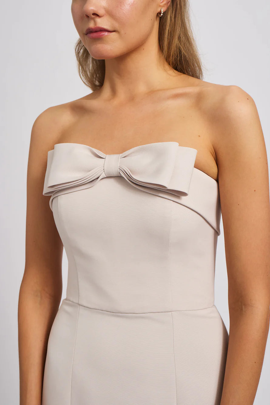 Vestido de fiesta Jimiss con hombros descubiertos, sin mangas, sin tirantes, sin espalda y largo hasta el suelo