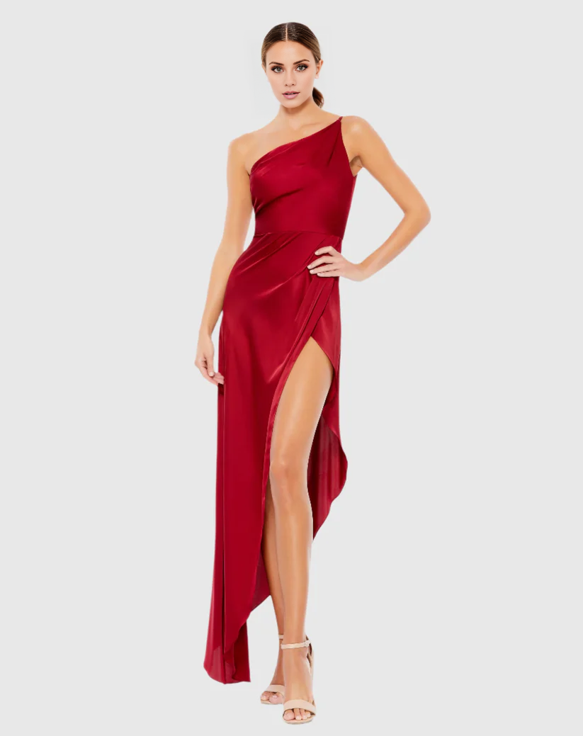 Vestido de noche largo hasta el suelo con abertura y sin mangas de satén drapeado con un solo hombro