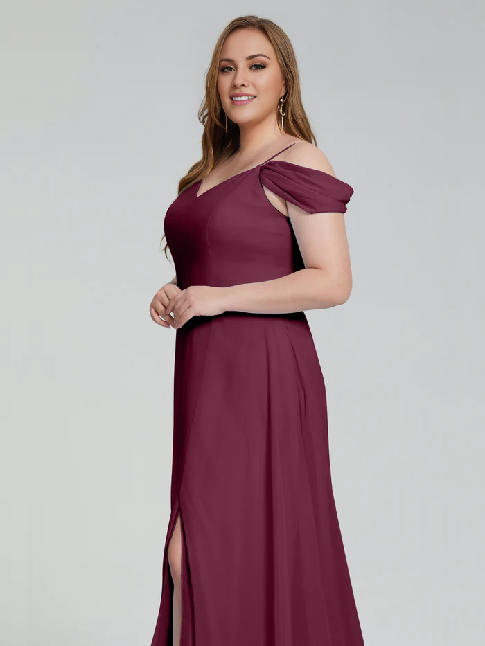 Vestido de dama de honor de talla grande con tirantes finos y largo hasta el suelo