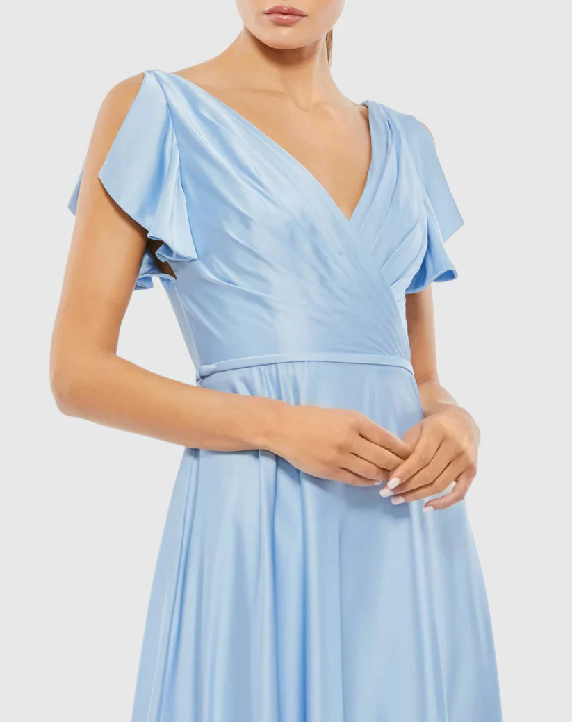 Vestido de noche largo hasta el suelo de satén con volantes, manga corta y escote en V