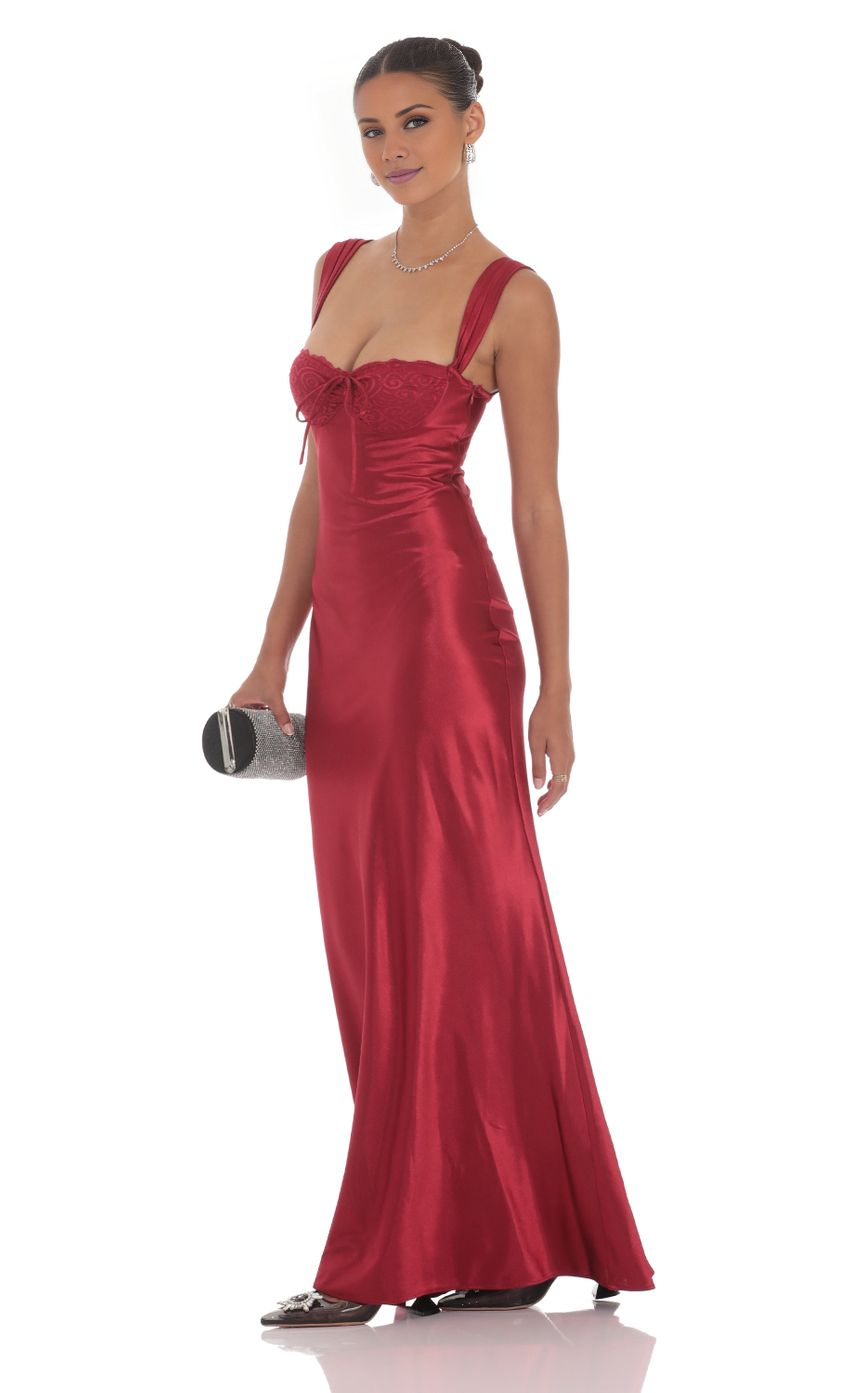 Vestido de fiesta con escote corazón, hombros descubiertos, sin mangas, espalda descubierta y largo hasta el suelo