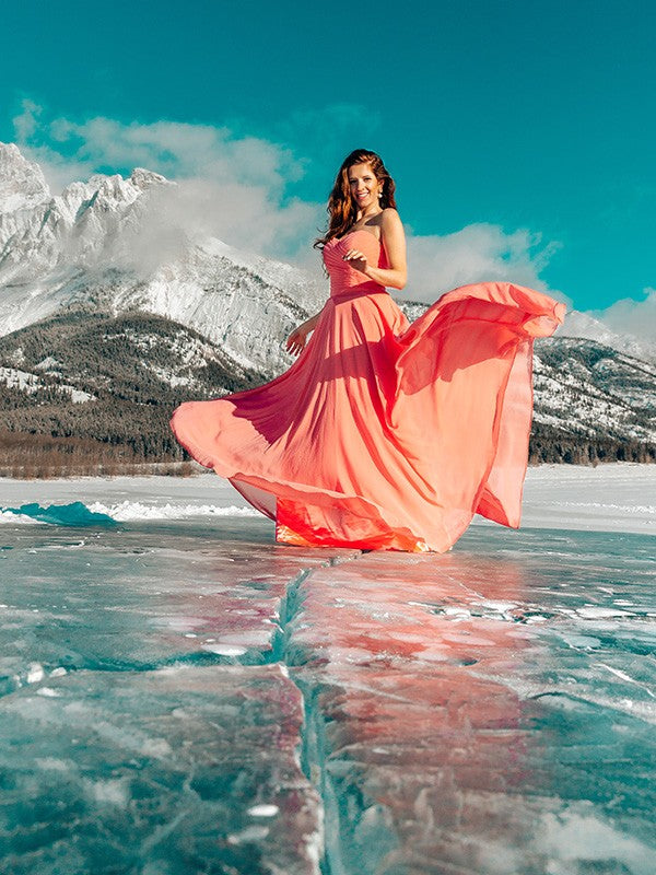 Blushing Pink Chiffon A-Line Floor-Length Dress with Sweetheart Neckline and Ruched Bodice