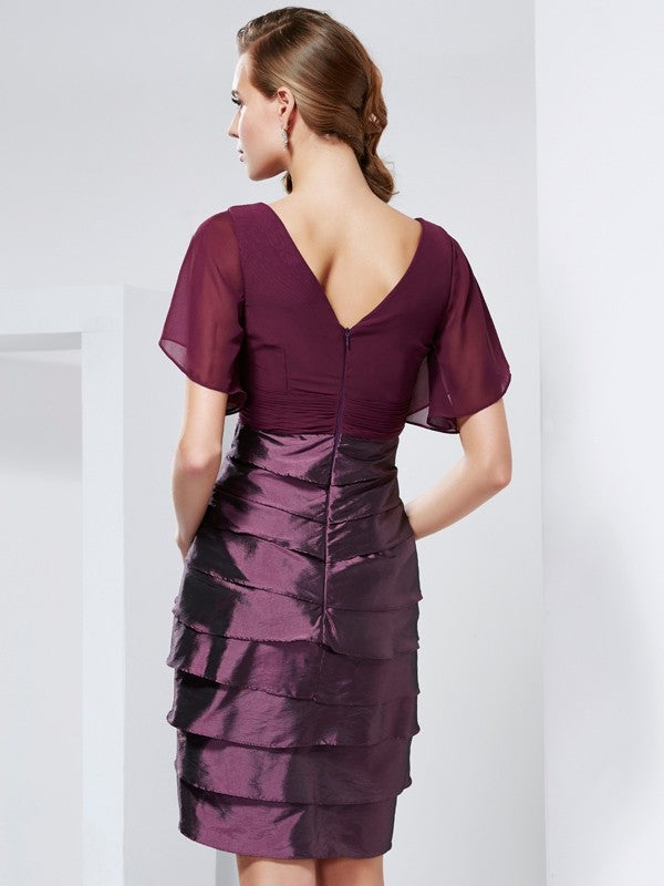 Burgundy A-Line Short Evening Dress with V-Neck