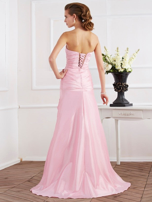 Vestidos largos de tafetán con cuentas, sin mangas, sin tirantes y corte trompeta/sirena