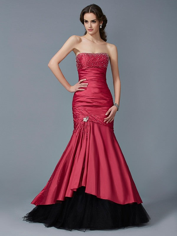 Vestidos largos de tafetán con cuentas, sin mangas, sin tirantes y corte trompeta/sirena