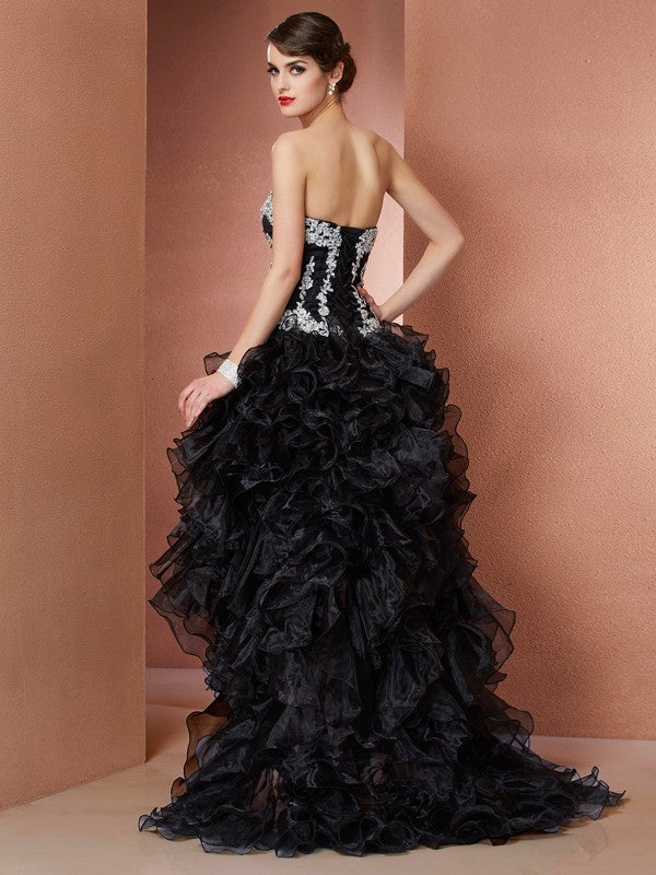 Vestidos de organza de corte A/princesa con escote en forma de corazón, apliques, sin mangas, con abalorios y corte alto bajo