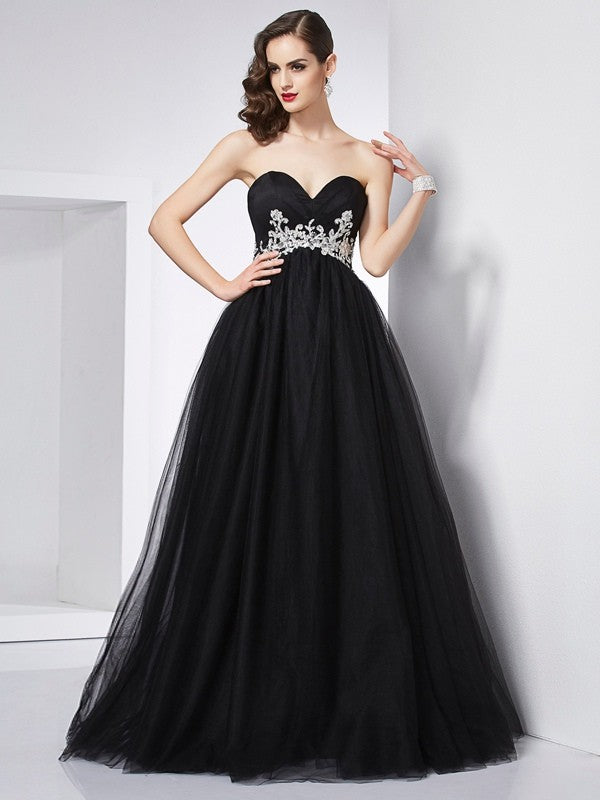Abiti da ballo con scollo a cuore, maniche lunghe, applicazioni e rete, abiti da Quinceanera