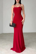 Vestido de fiesta ajustado con tirantes finos en forma de barco y lazo