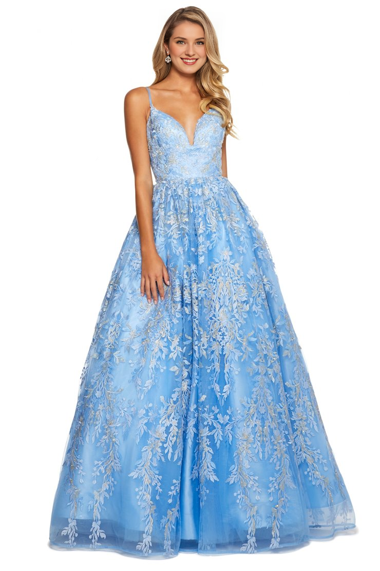 Mint Green Tulle A-Line Floor-Length Evening Dress with Intricate Embroidered Overlay