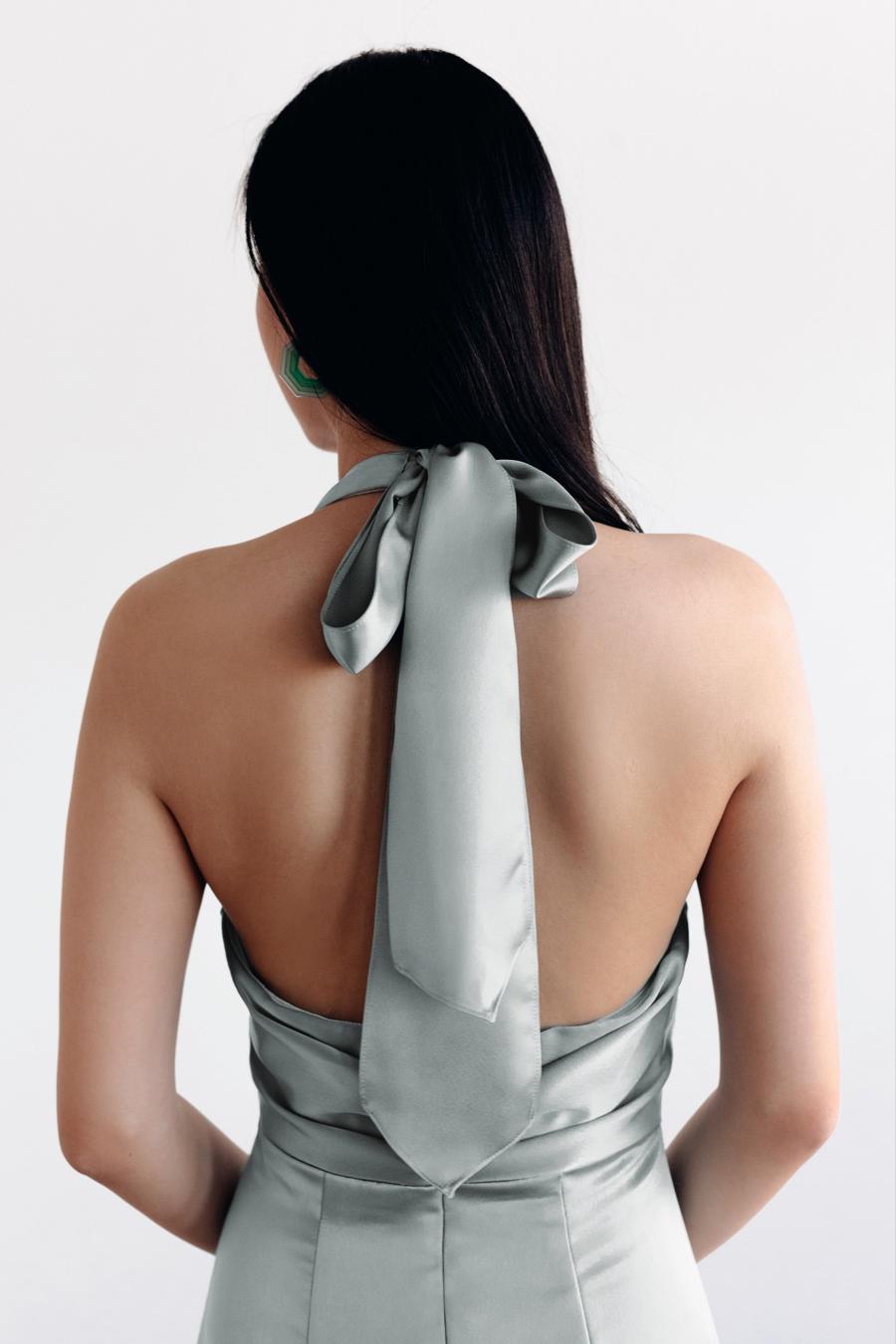 Vestido de noche Jimiss con escote en V profundo, cuello colgante, sin mangas, espalda descubierta y largo hasta el suelo