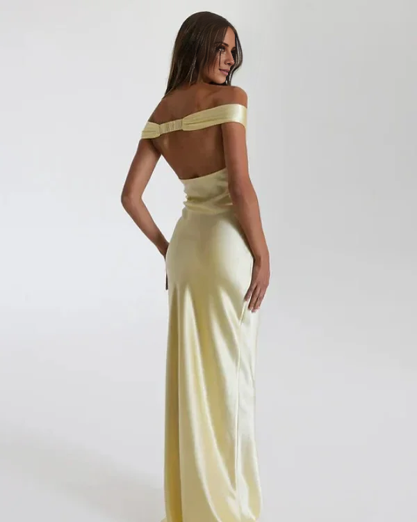 Vestido de fiesta amarillo claro con escote en forma de corazón y hombros descubiertos de Jimiss