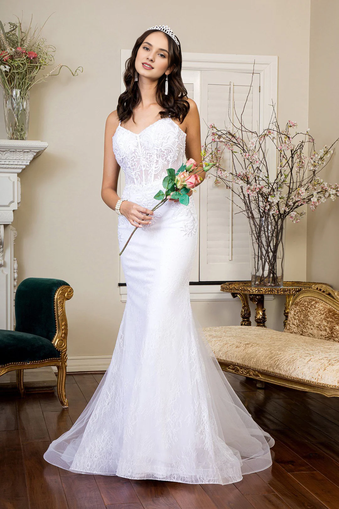Vestido de novia sirena con corsé ajustado bordado