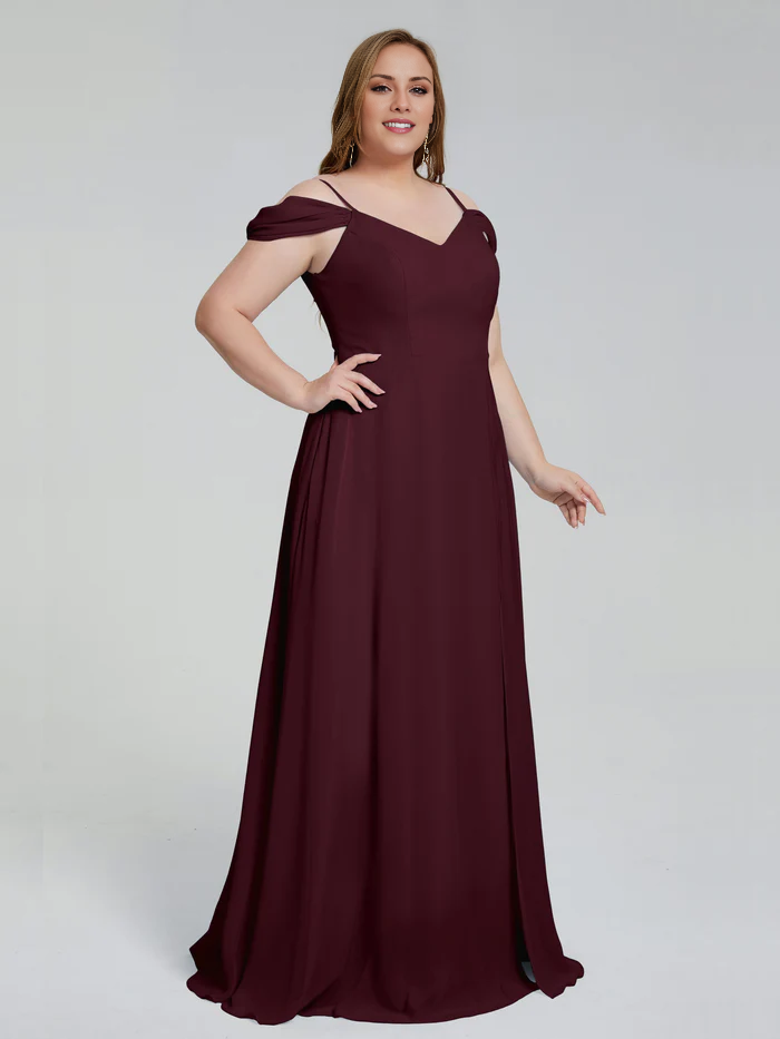 Vestido de dama de honor de talla grande con tirantes finos y largo hasta el suelo