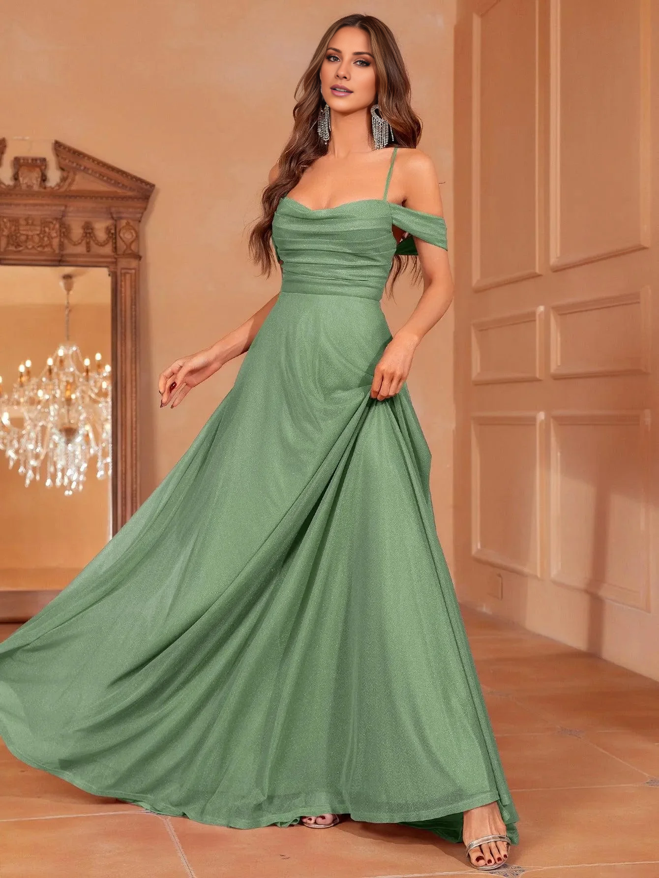 Vestido formal plisado con cordones en la parte delantera, tirantes finos y largo hasta el suelo