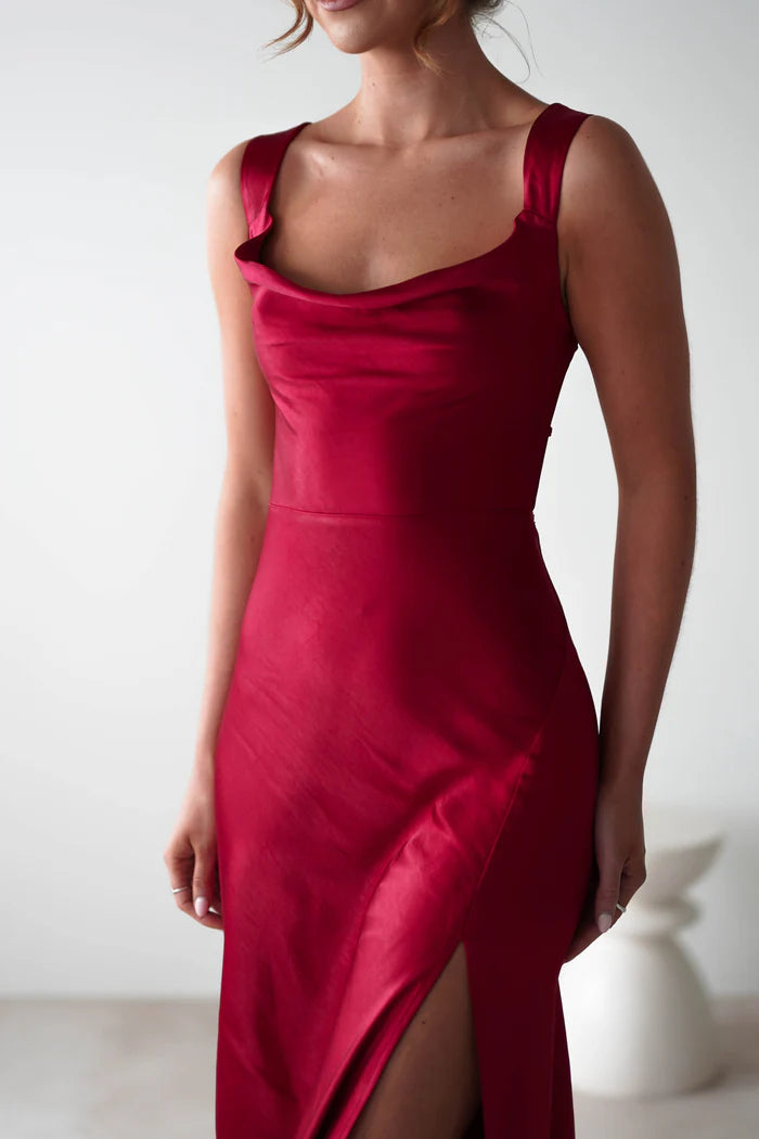 Vestido de fiesta de satén con escote cuadrado, abertura lateral y largo hasta el suelo - Vestido Jimiss 