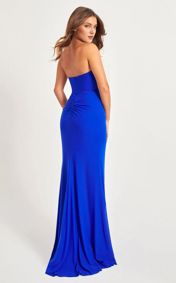 Vestido de fiesta largo hasta el suelo, sin mangas, con escote corazón y abertura lateral