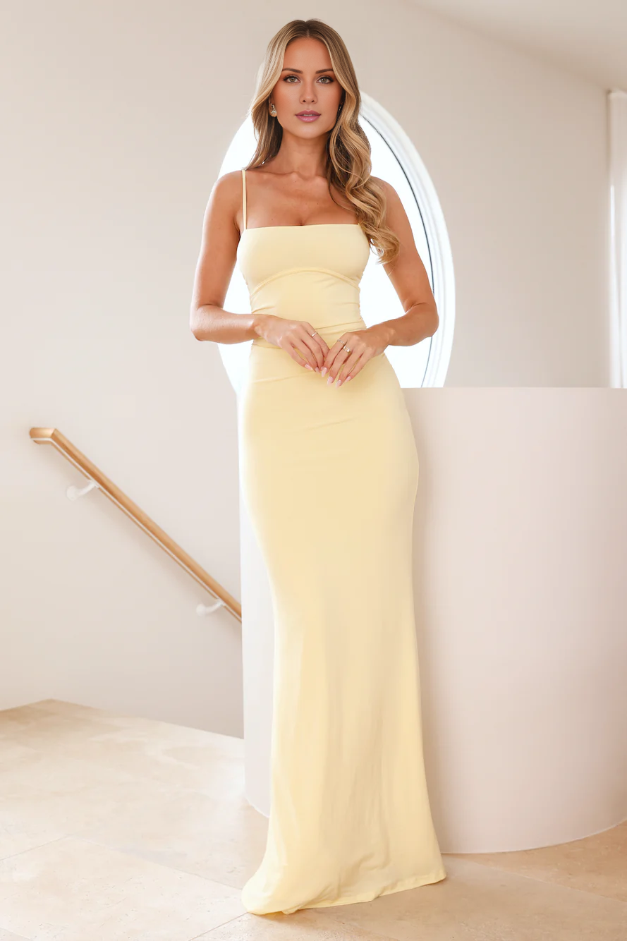 Vestido de fiesta Jimiss con escote cuadrado, tirantes finos, espalda descubierta y largo hasta el suelo