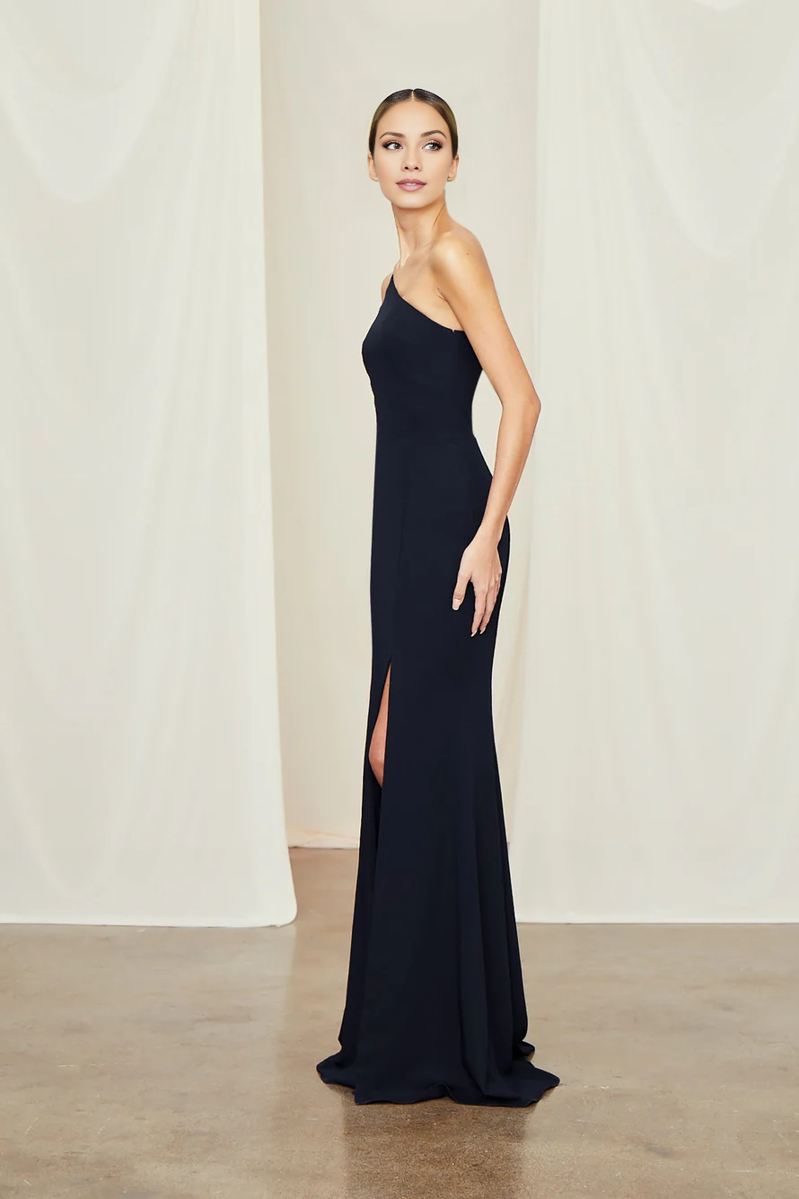 Vestido de fiesta Jimiss con cuello de un solo hombro, hombros descubiertos, sin mangas, espalda descubierta, abertura y largo hasta el suelo