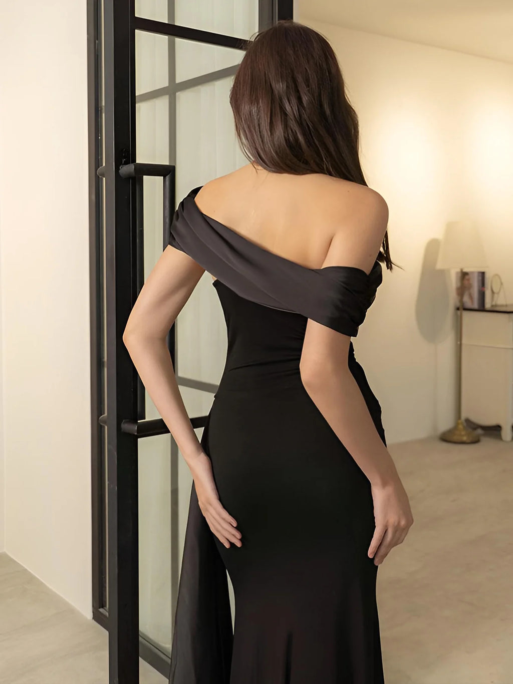 Black One Shoulder Mermaid Crepe Floor-Length Evening Dress