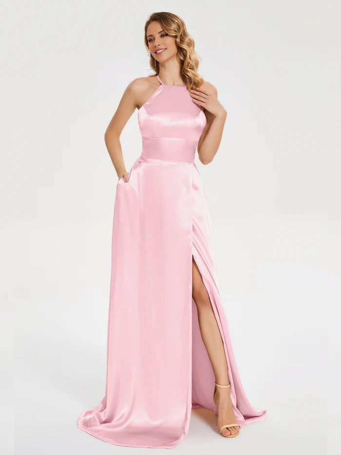 Vestido de dama de honor de satén suave con tirantes finos y largo hasta el suelo