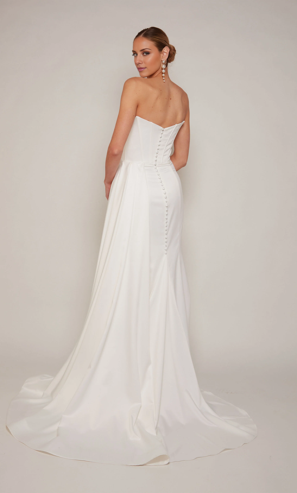 Ivory Satin Sheath/column Sweetheart Floor-Length Dress with Boned Bodice & High Slit