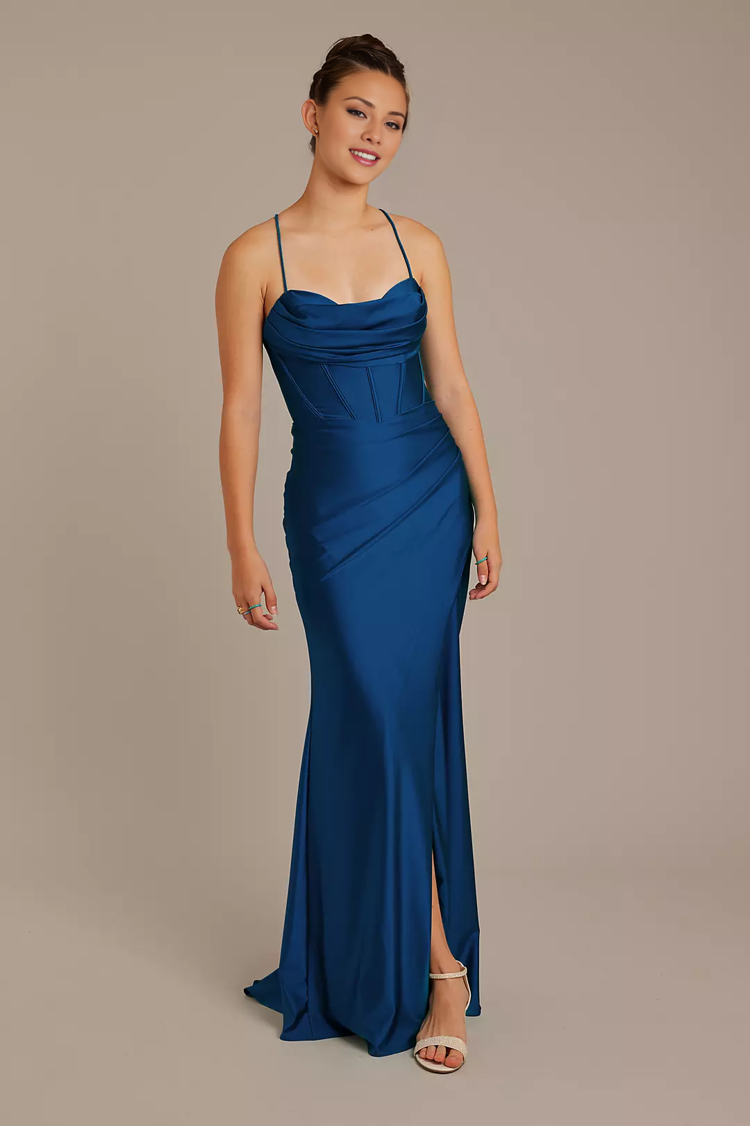 Vestido de fiesta con chaqueta corsé de mezclilla satinada de Jimiss