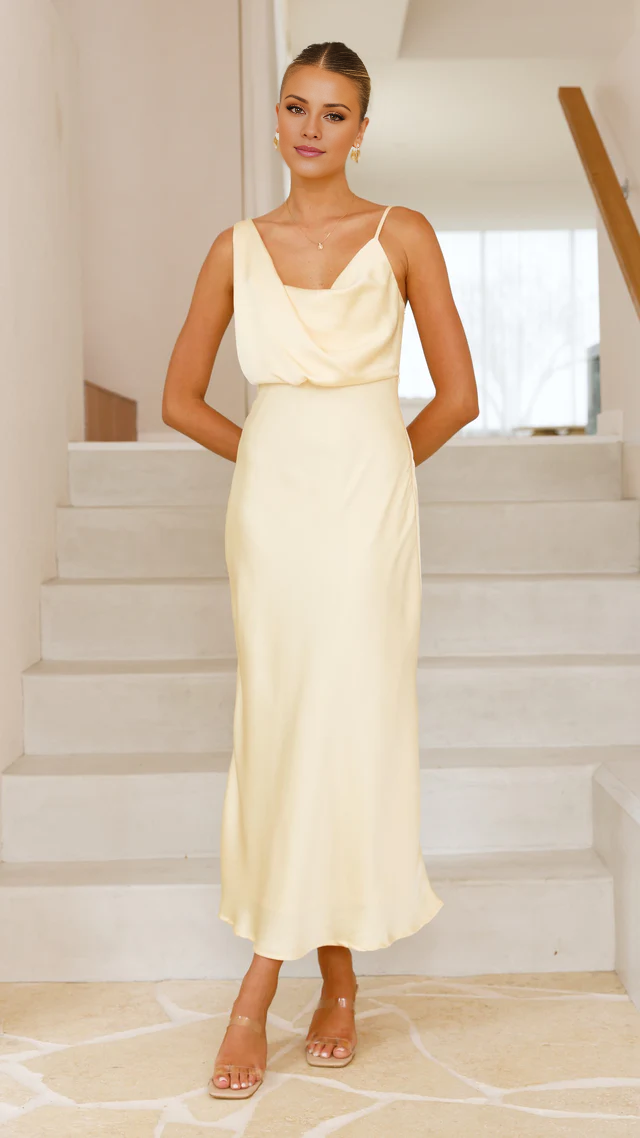 Vestido de fiesta largo de satén con escote asimétrico y espalda descubierta de Jimiss