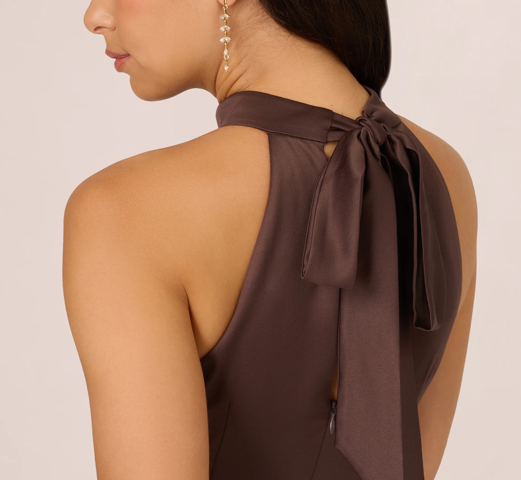 Vestido de fiesta largo estilo sirena con volantes y espalda descubierta de satén de Jimiss